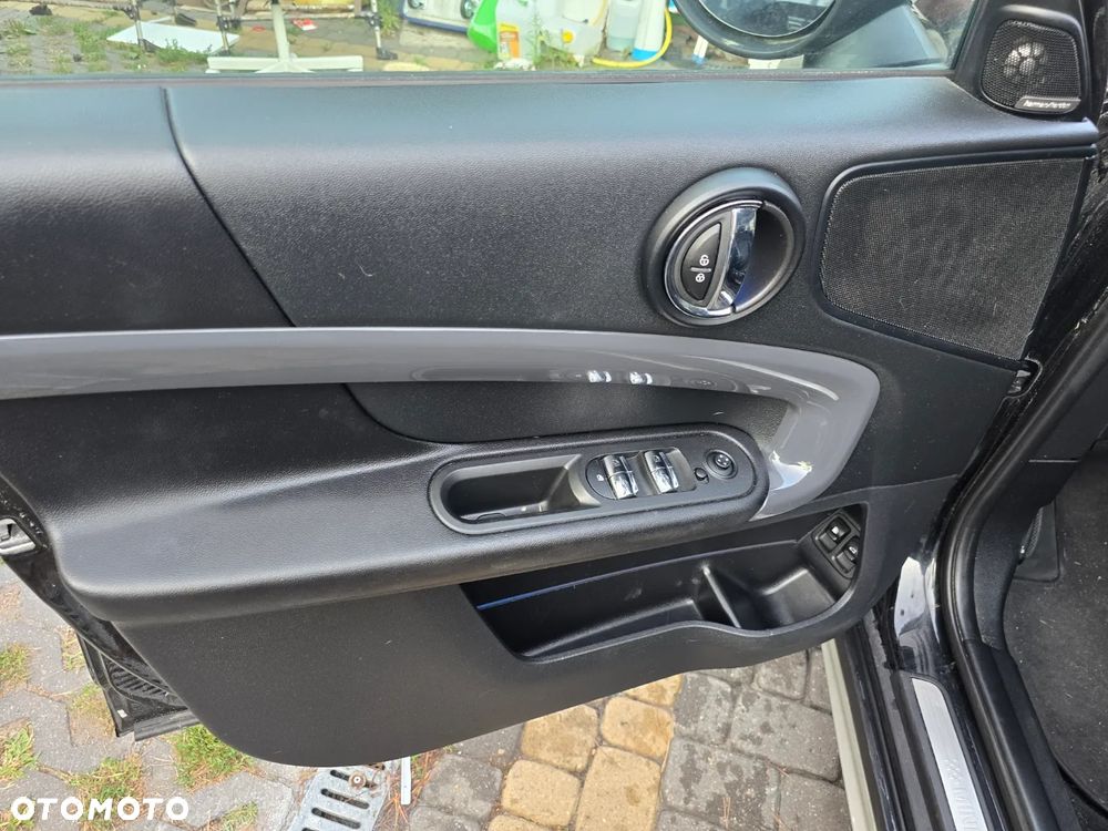 MINI Countryman Cooper S E All4 - 11