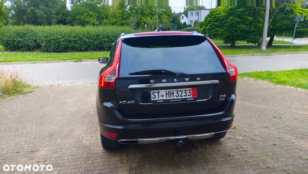 Volvo XC 60 D5 AWD Geartronic Summum - 22