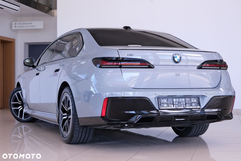 BMW Seria 7 - 7