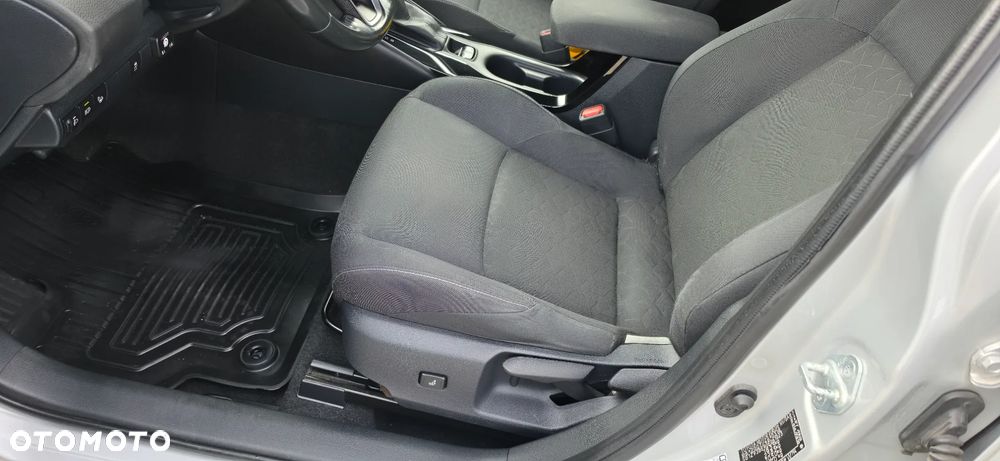 Toyota Corolla 1.8 Hybrid Comfort - 12