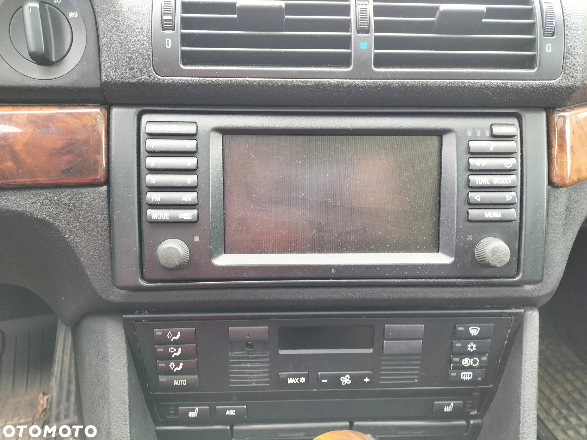 CAŁE AUTO NA CZĘŚCI RADIO LAMPY TYŁ FOTELE BMW E39 LIFT KOMBI KOD LAK. ANTHRAZIT METALIC 397/7 - 14