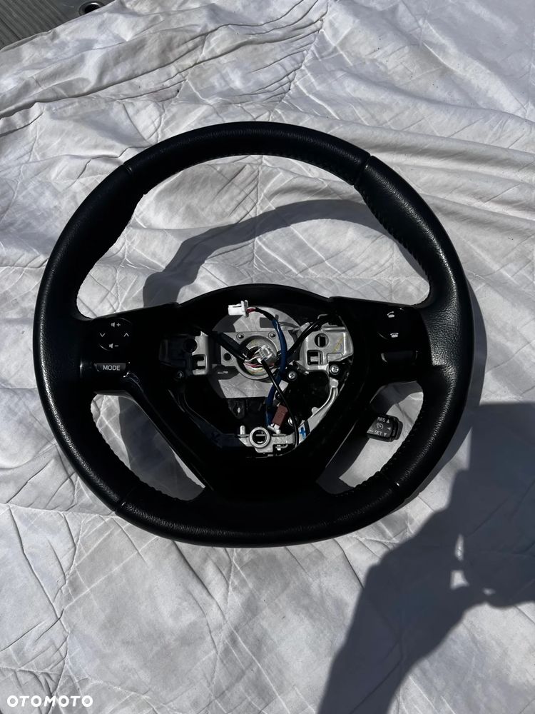 Toyota Aygo II Peugeot 108 kierownica skórzana 451000h060 - 1