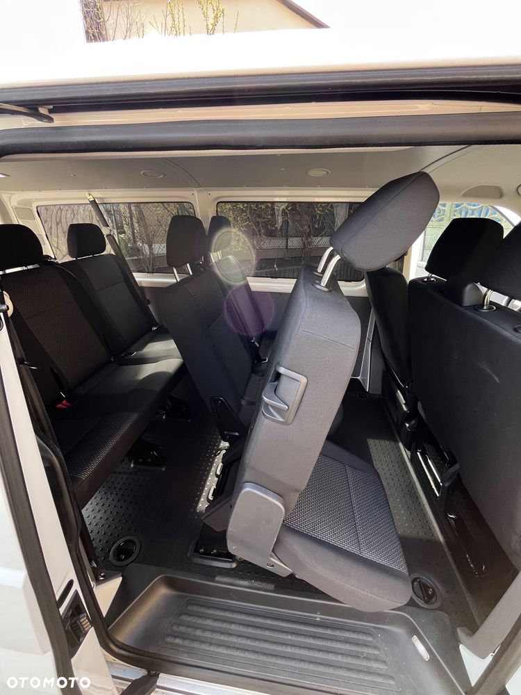 Volkswagen Transporter Kombi L2H1 - 20