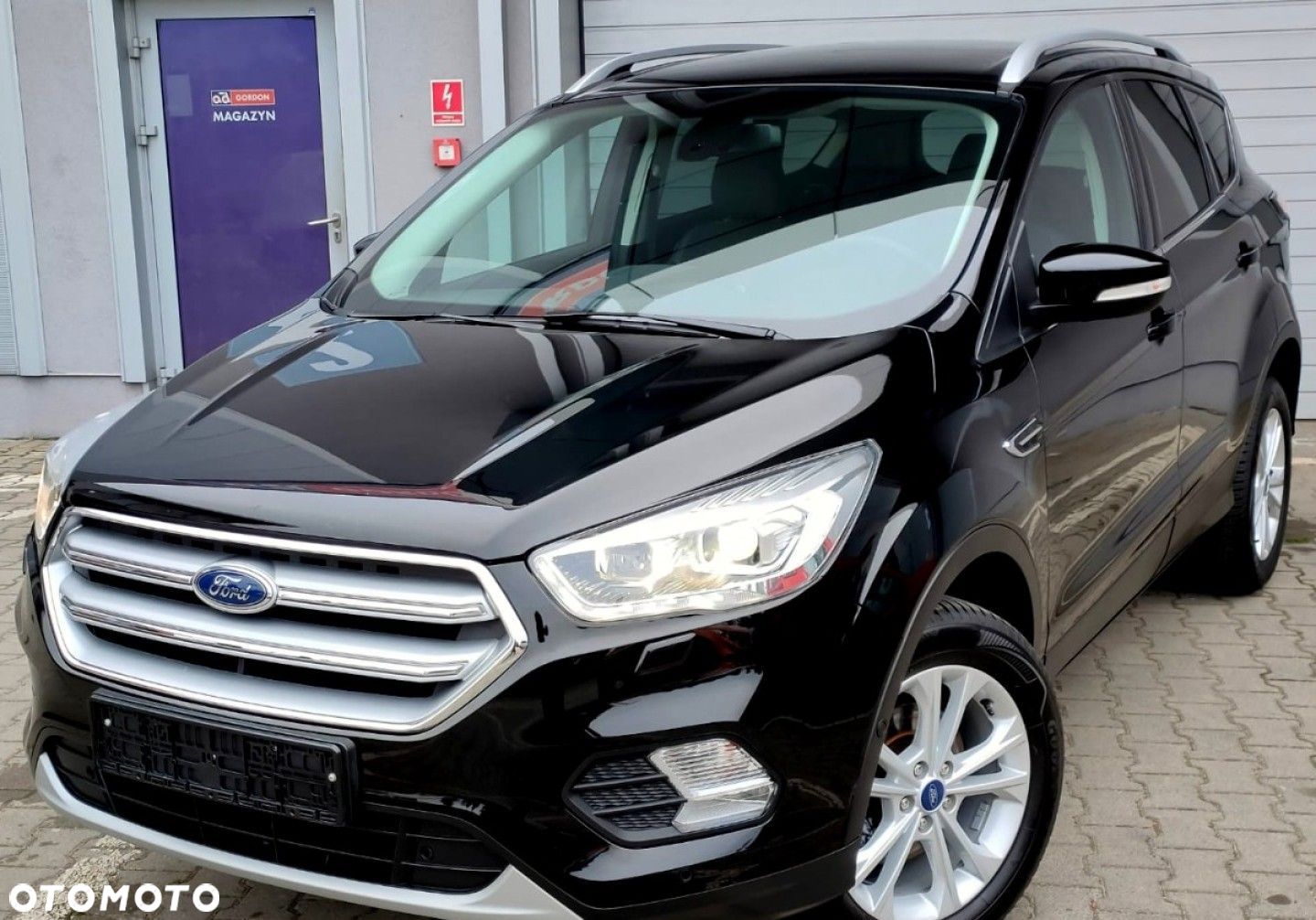 Ford Kuga - 1