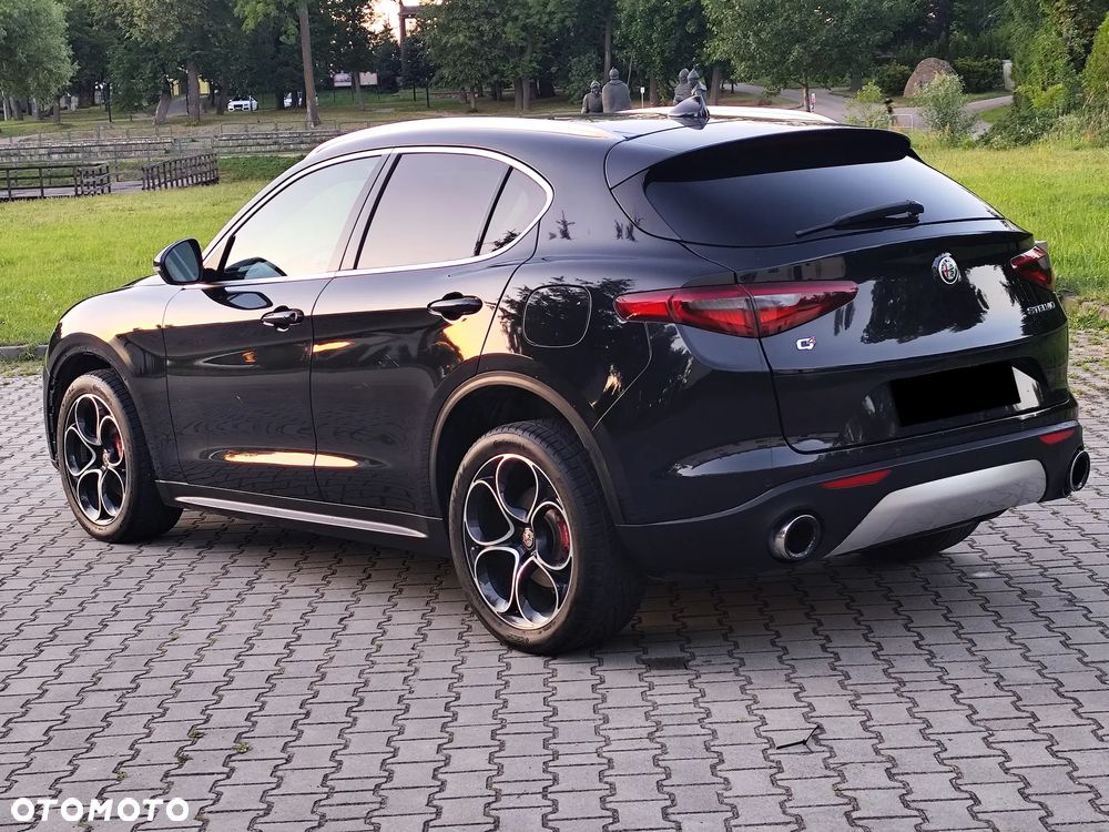 Alfa Romeo Stelvio 2.0 Turbo 16V AT8-Q4 Tributo Italiano - 1