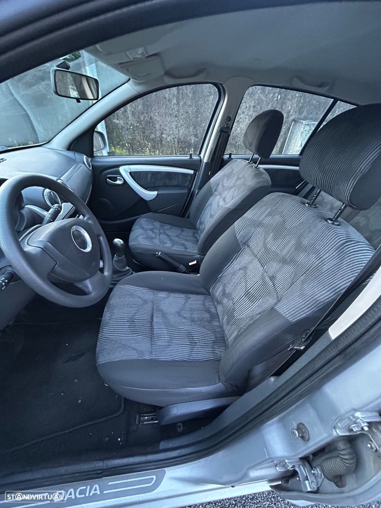 Dacia Sandero 1.2 16V Comfort - 10