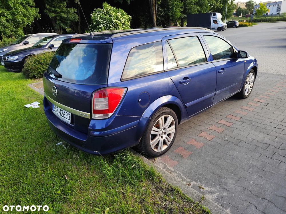 Opel Astra 1.9 CDTI Enjoy - 4