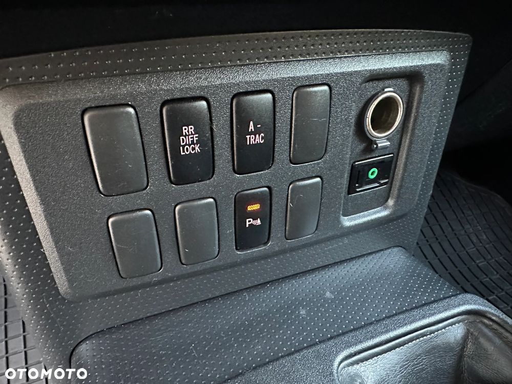 Toyota FJ Cruiser 4.0 4x4 - 29