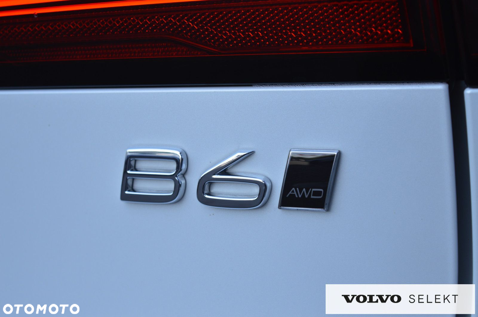 Volvo V90 Cross Country - 13