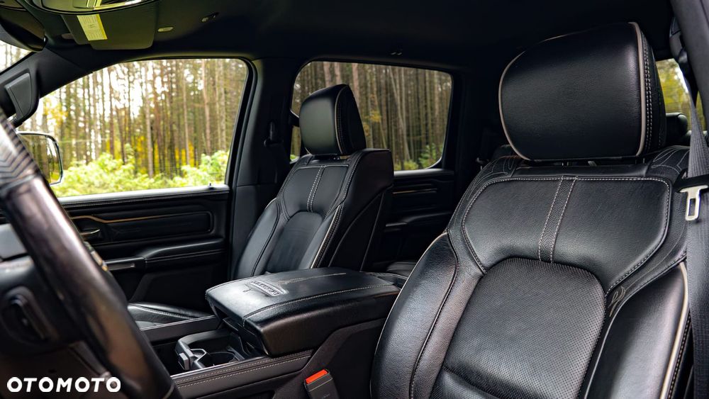 RAM 1500 5.7 Crew Cab Limited - 31