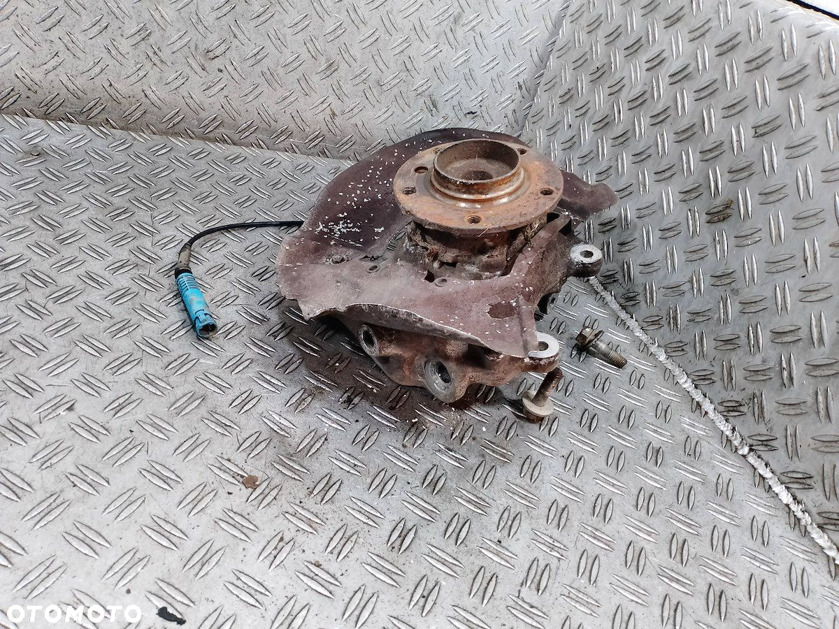 ZWROTNICA LEWY PRZÓD BMW E61 6760953L   1301054300220 2.5 - 3