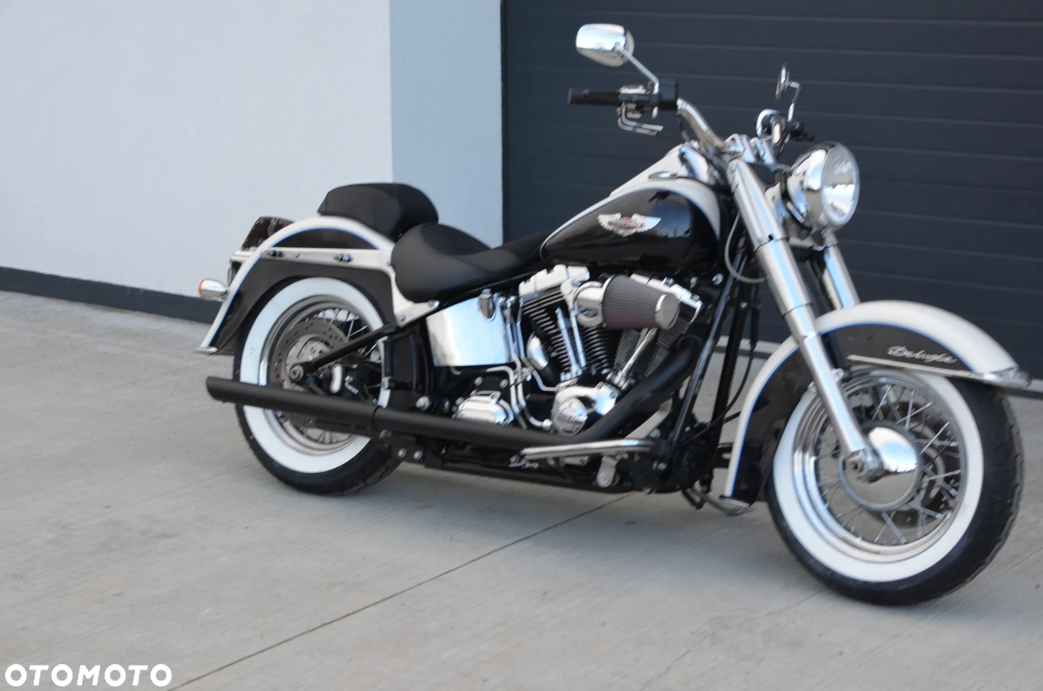 Harley-Davidson Softail Deluxe - 17