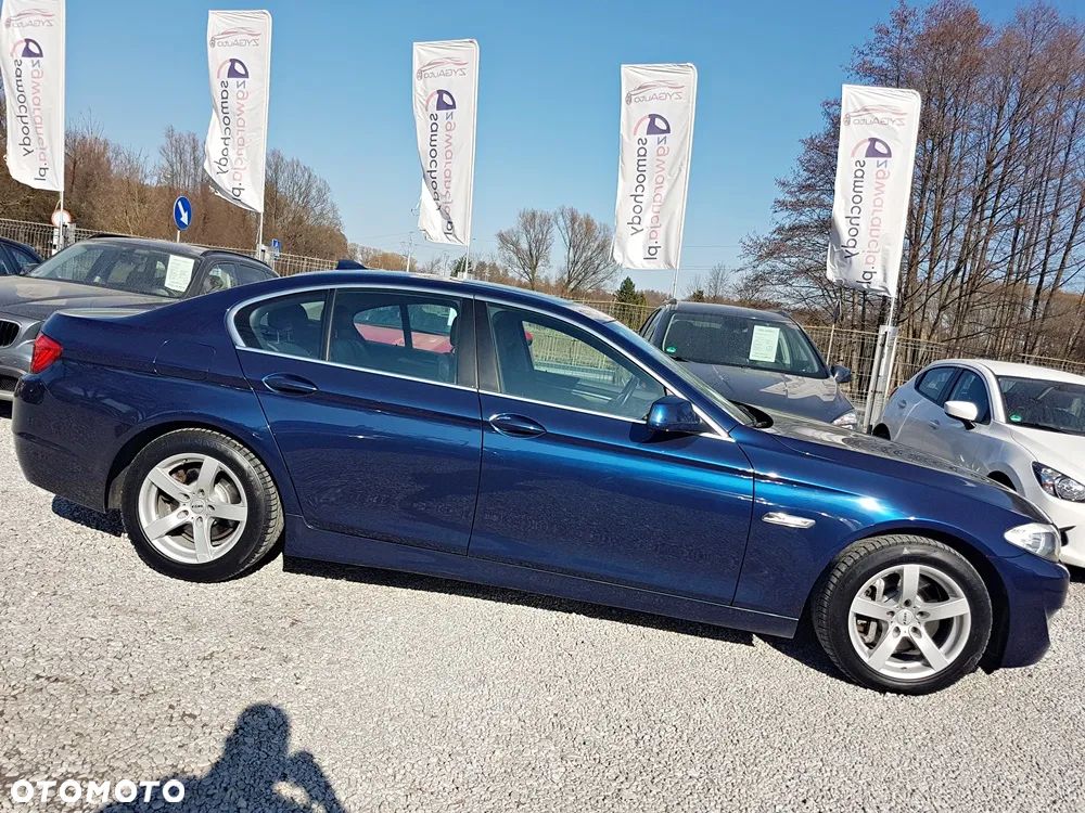 BMW Seria 5 528i - 5