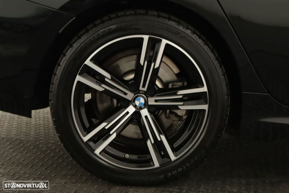 BMW 330 e Edição Desportiva M Auto - 5