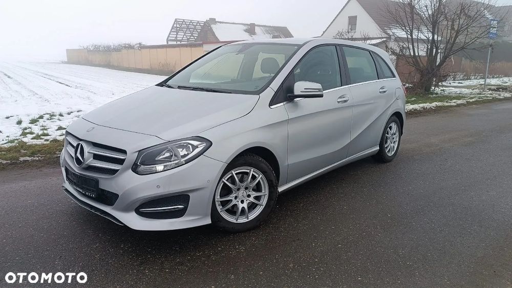 Mercedes-Benz Klasa B 180 BlueEFFICIENCY Edition Style - 2