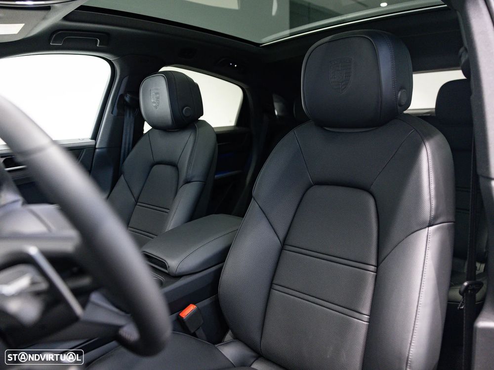 Porsche Cayenne Coupé E-Hybrid Black Edition - 29