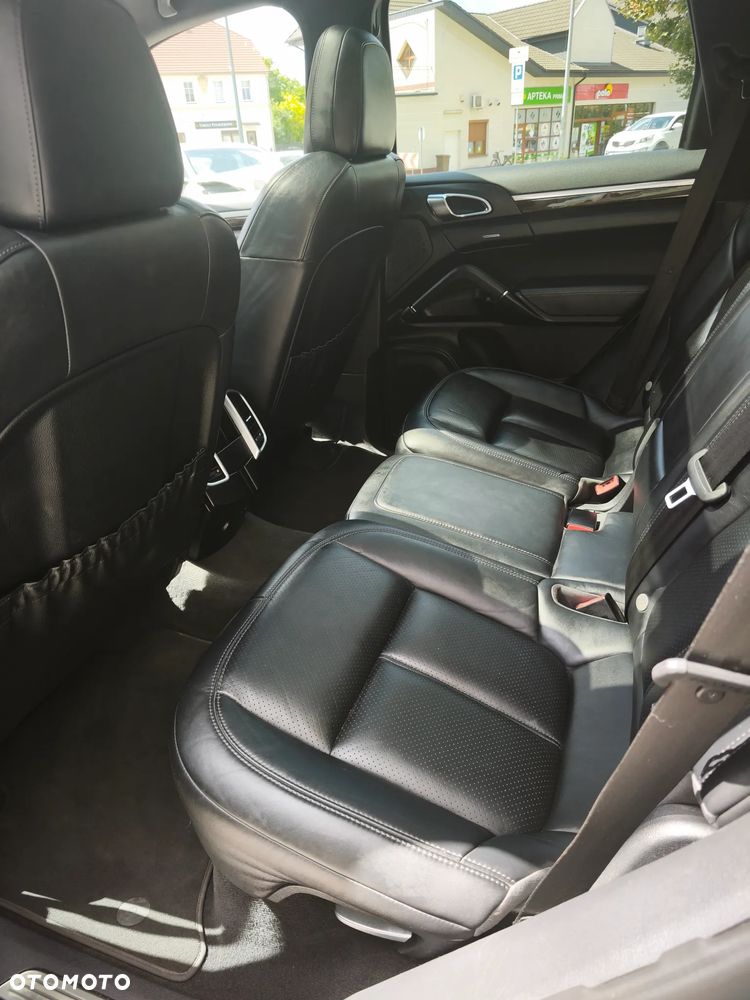 Porsche Cayenne Tiptronic S - 9