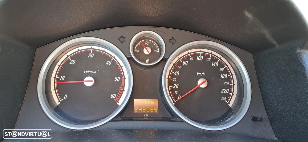 Opel Astra GTC 1.3 CDTI - 9