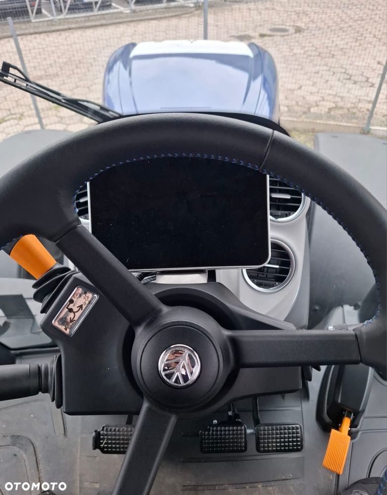 New Holland T7.270 AutoCommand - 6
