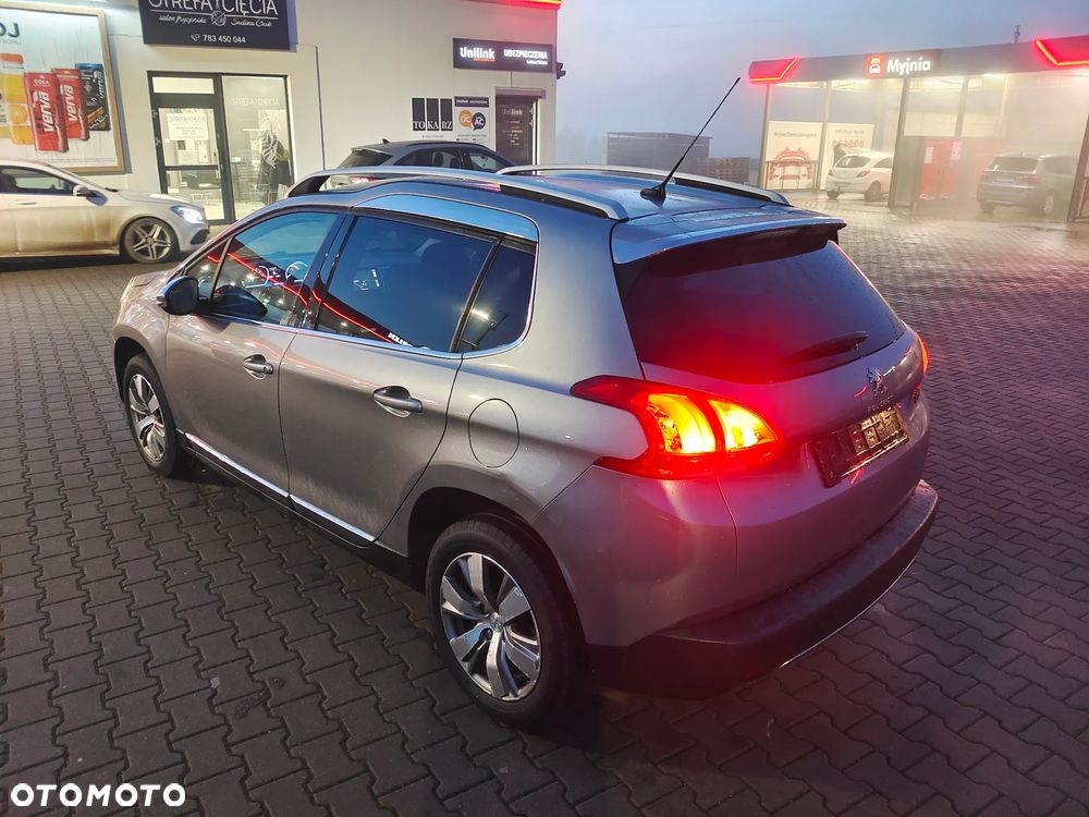 Peugeot 2008 PureTech 82 Allure - 6