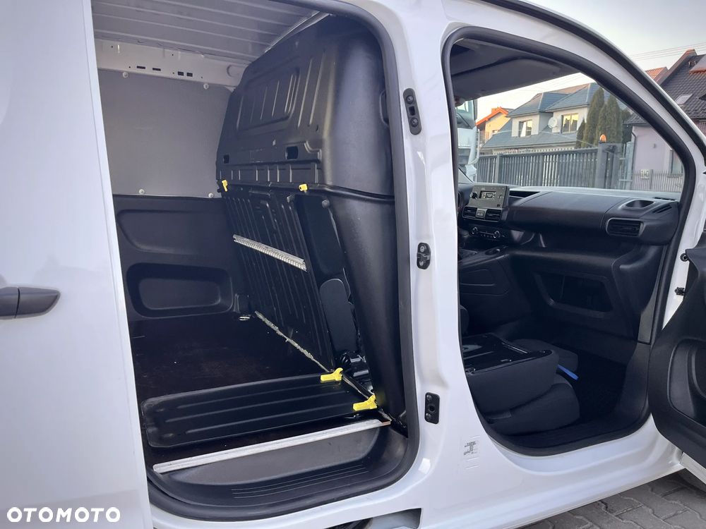 Citroën BERLINGO LONG / 3 OSOBY / SALON POLSKA / BEZWYPADKOWY / DOSTĘPNE 15 SZTUK - 26