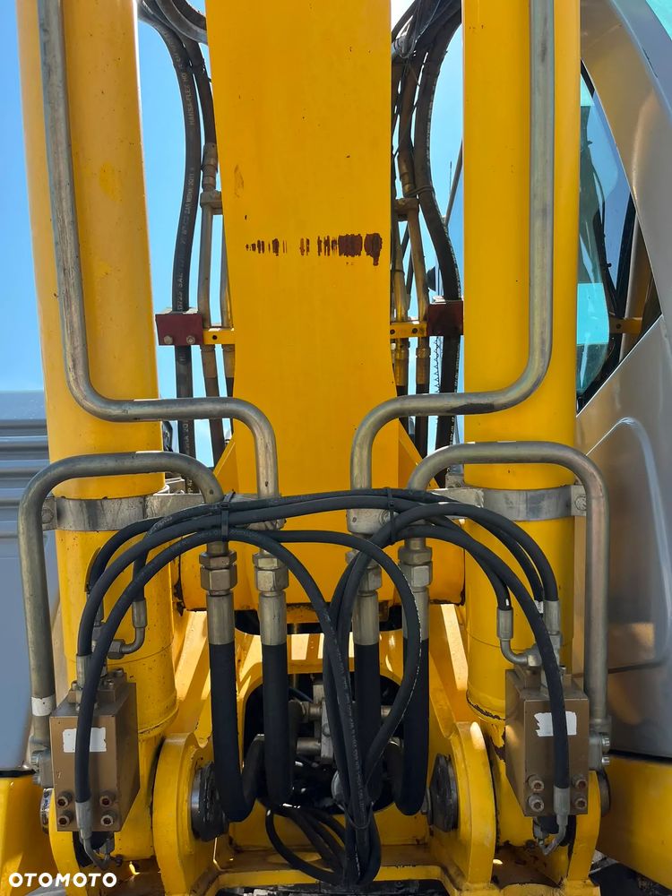 New Holland MH PLUS 18 TON - 15