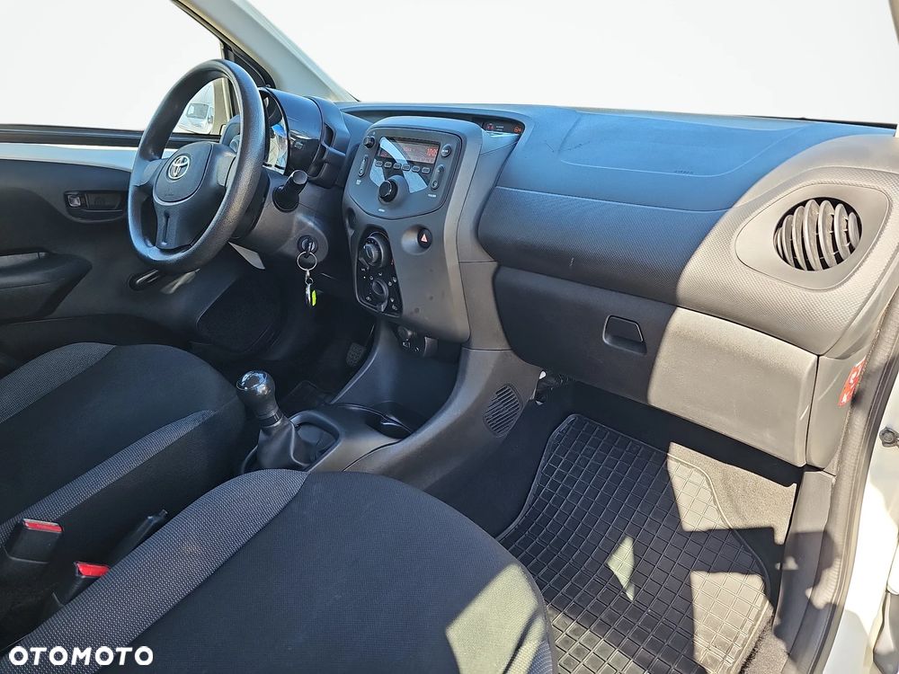 Toyota Aygo - 14