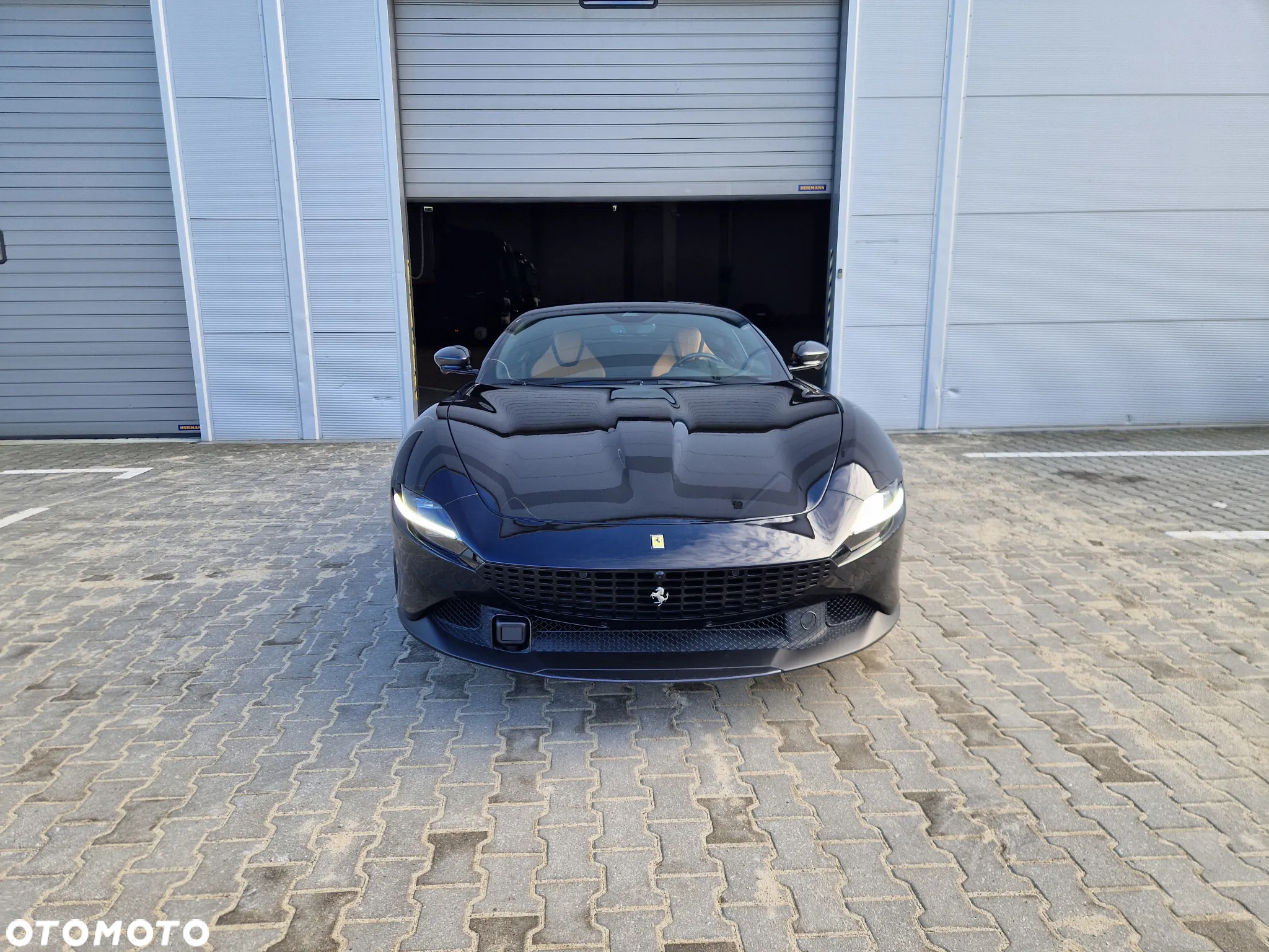 Ferrari Roma - 8