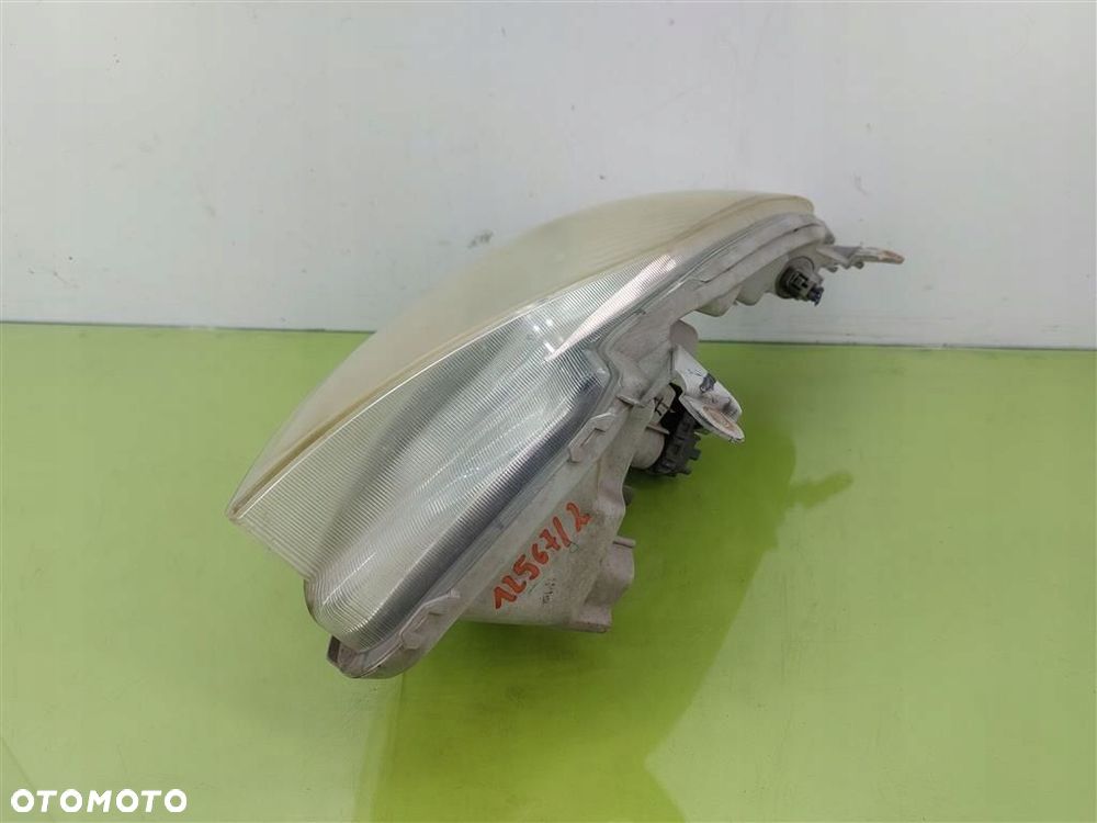 Reflektor lampa przód prawa Toyota Corolla Verso I 2001-2004 UPM60GF20 - 7
