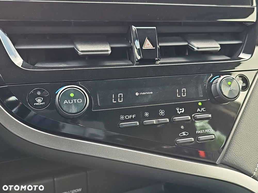 Toyota Camry 2.5 Hybrid Prestige CVT - 25