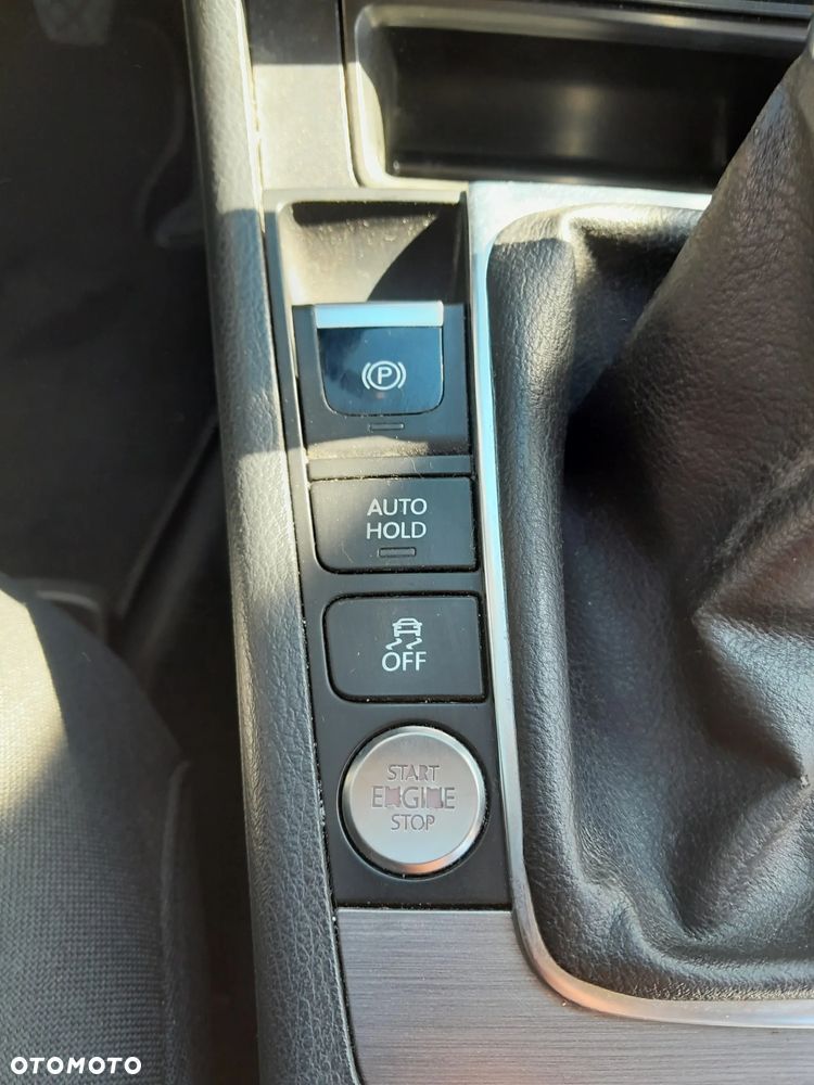 Volkswagen Passat 2.0 TDI BlueMotion Technology Comfortline - 19