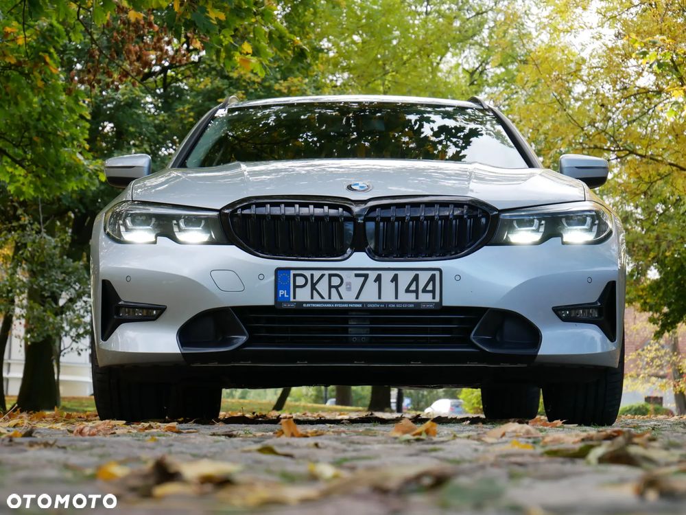BMW Seria 3 - 18