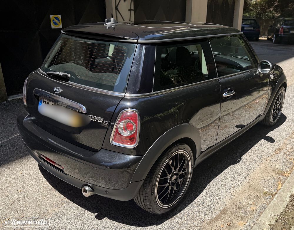 MINI 3 Portas Cooper D - 5
