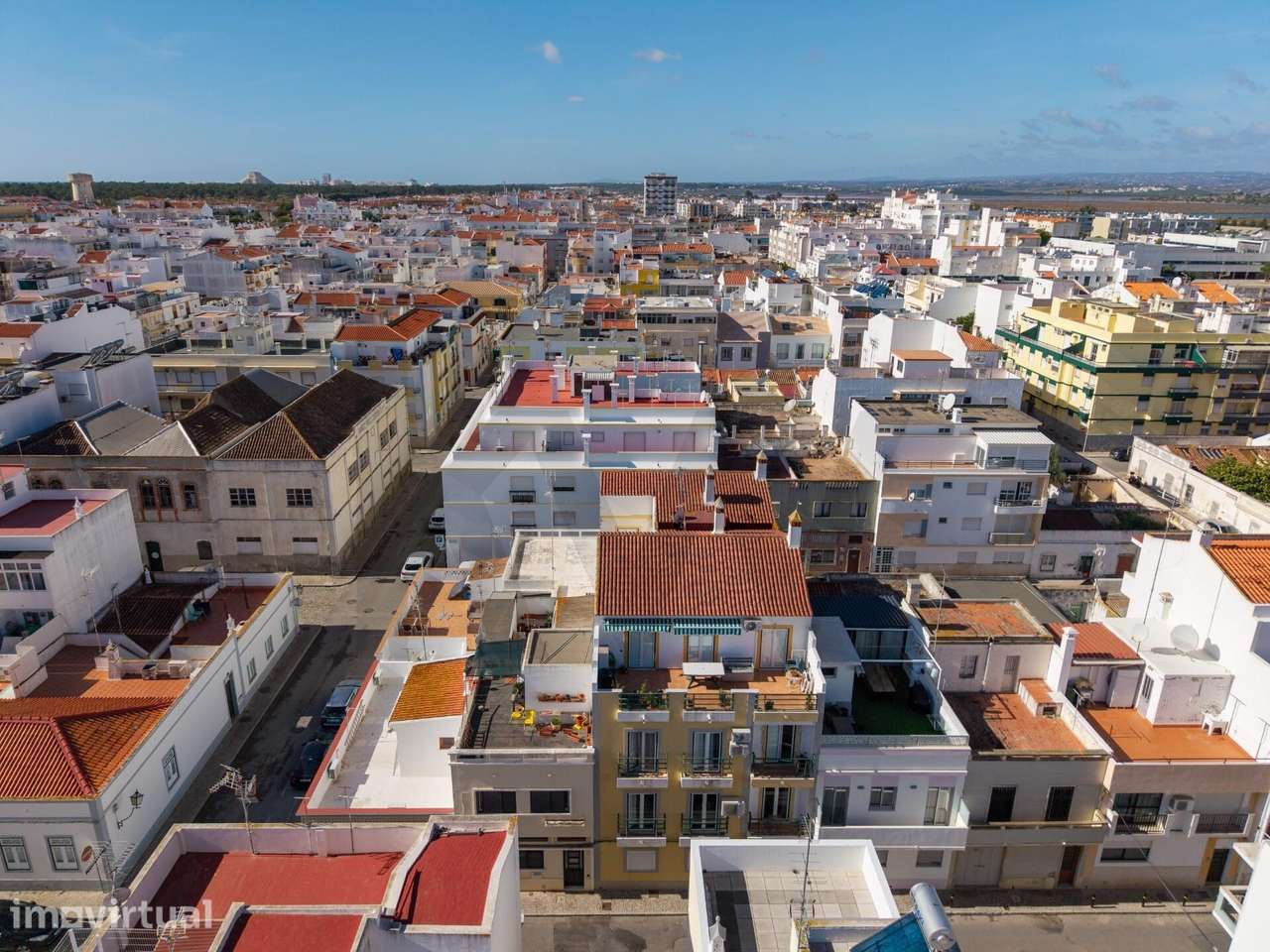 VRSA: T2 de Oportunidade – Conforto e Valor no Coração da Cidade! - Grande imagem: 2/27