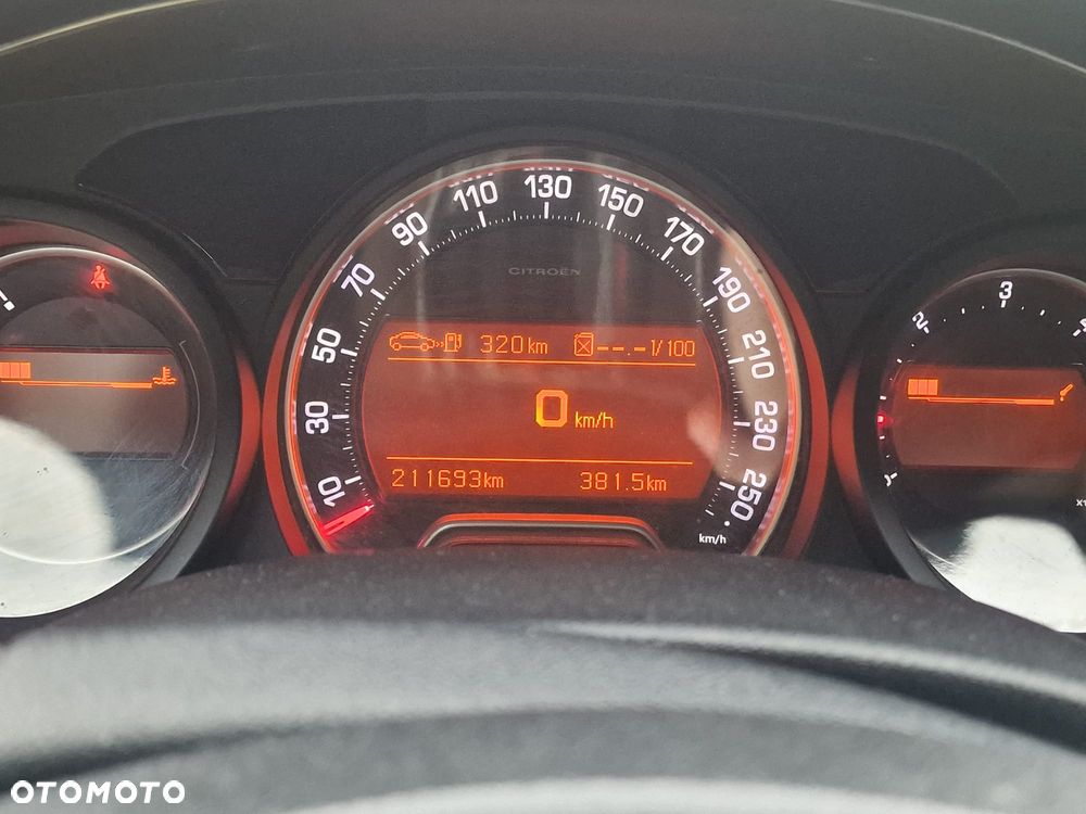 Citroën C5 2.0 HDi Confort - 15