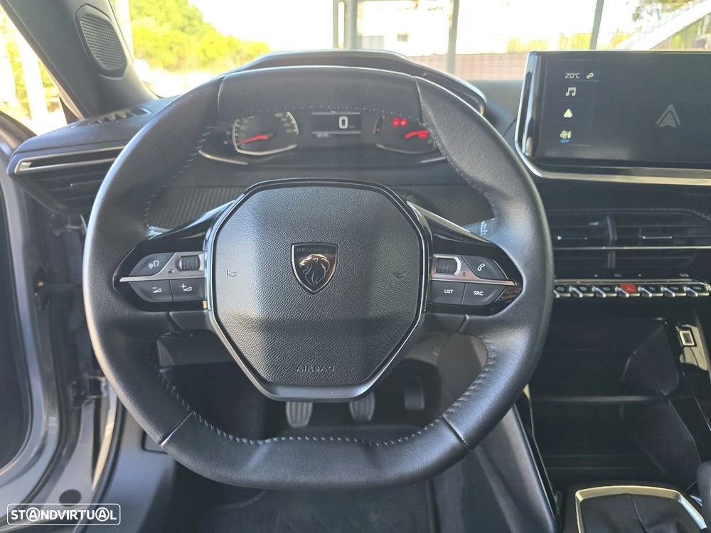 Peugeot 2008 1.2 PureTech Style - 11