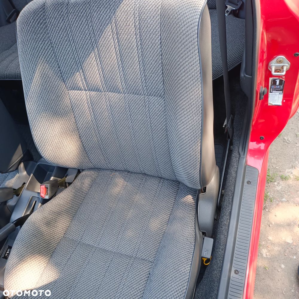 Toyota Corolla 1.3 DX - 11