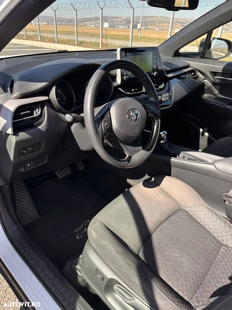 Toyota C-HR - 14