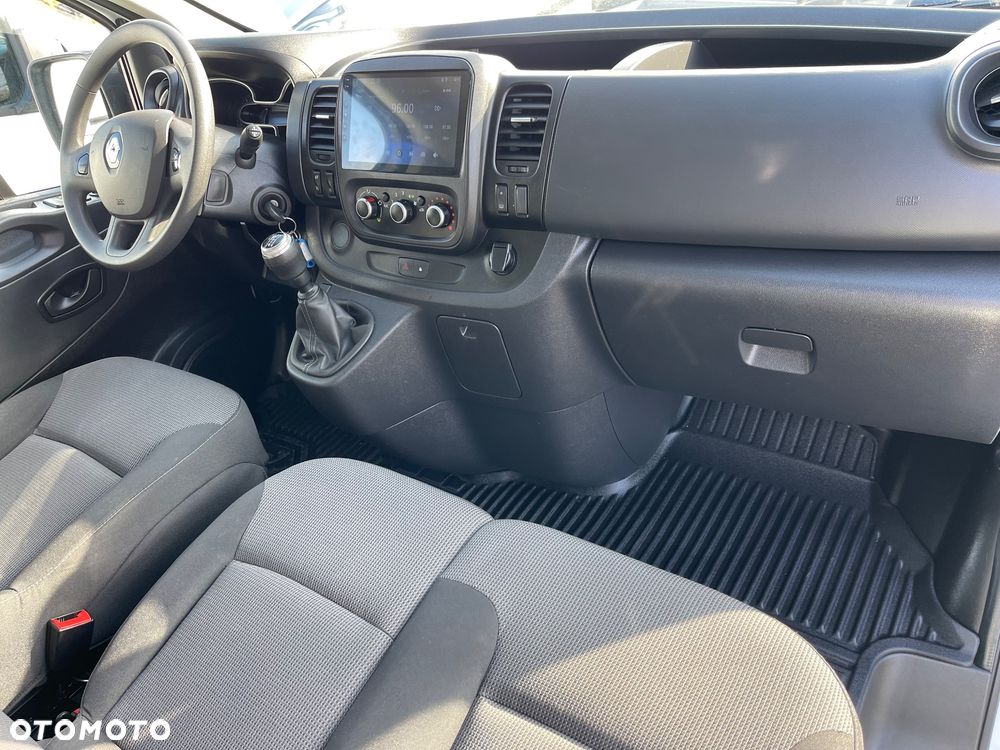 Renault Trafic - 6
