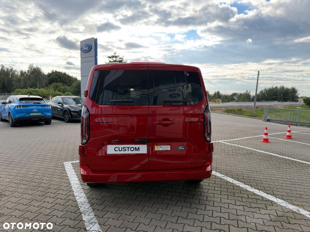 Ford Transit Custom - 11