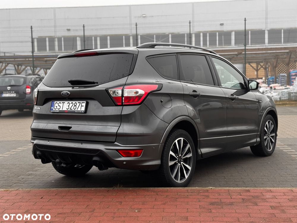 Ford Kuga 2.0 TDCi 2x4 ST-Line - 22