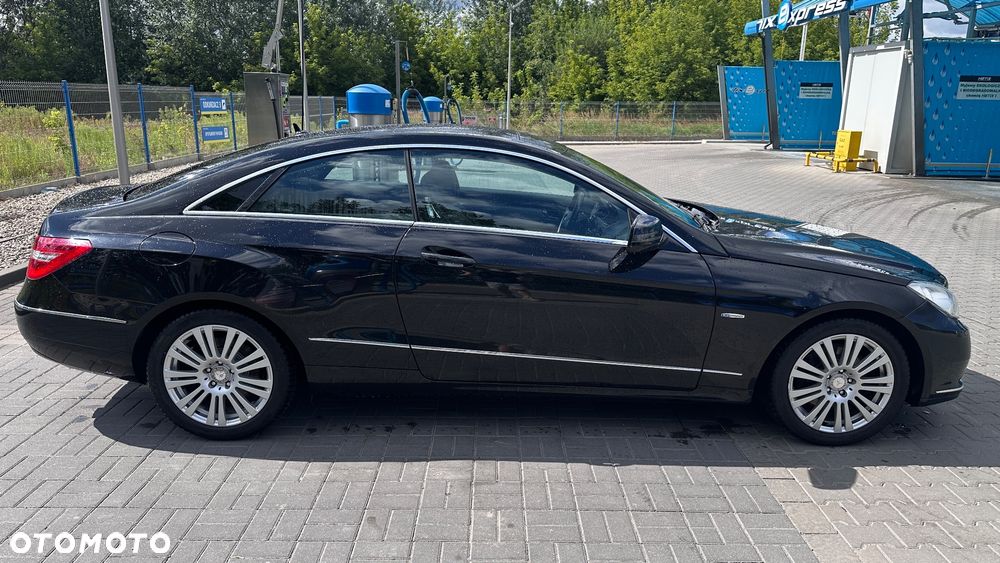 Mercedes-Benz Klasa E 350 CGI BlueEFFICIENCY 7G-TRONIC Avantgarde - 10