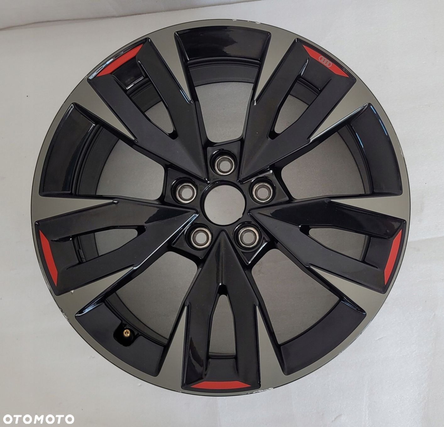 FELGA AUDI A3 S3 8Y0 Q3 8X18 18 ET46 5X112 - 3