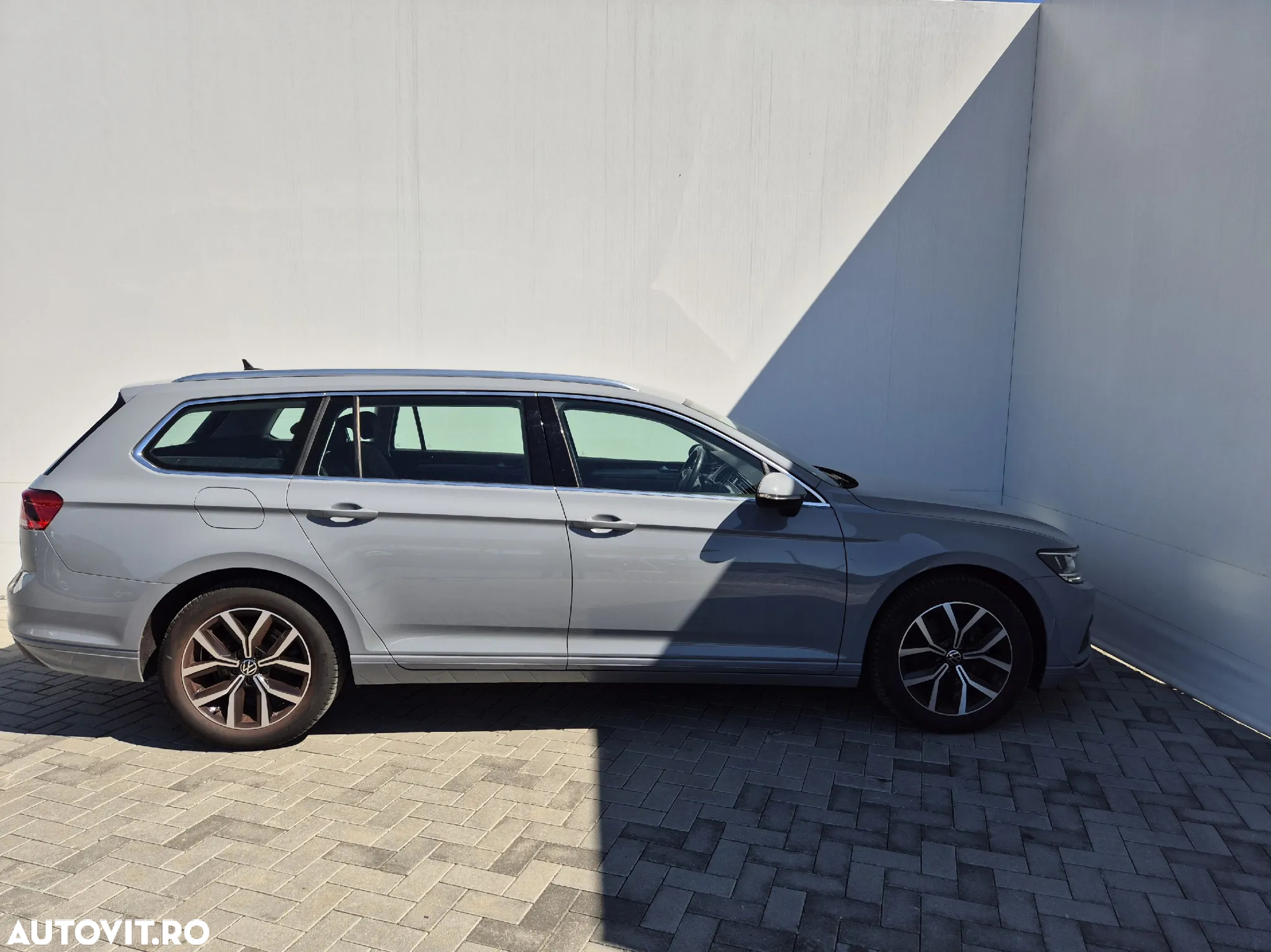 Volkswagen Passat Variant 2.0 TDI DSG Comfortline - 6