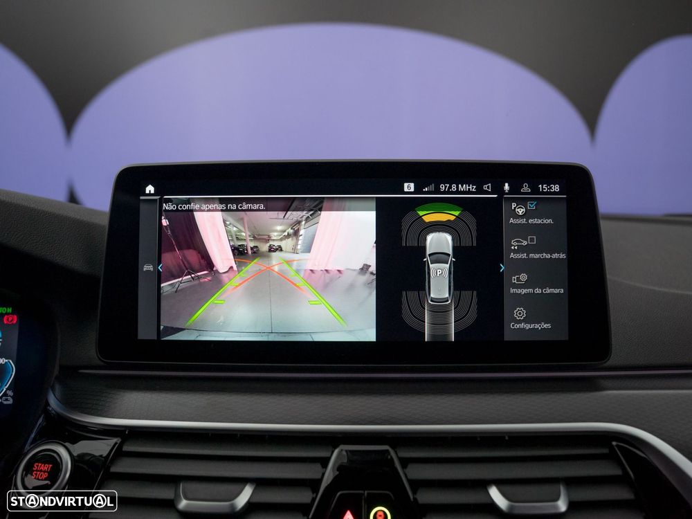 BMW 520 e Pack M - 36