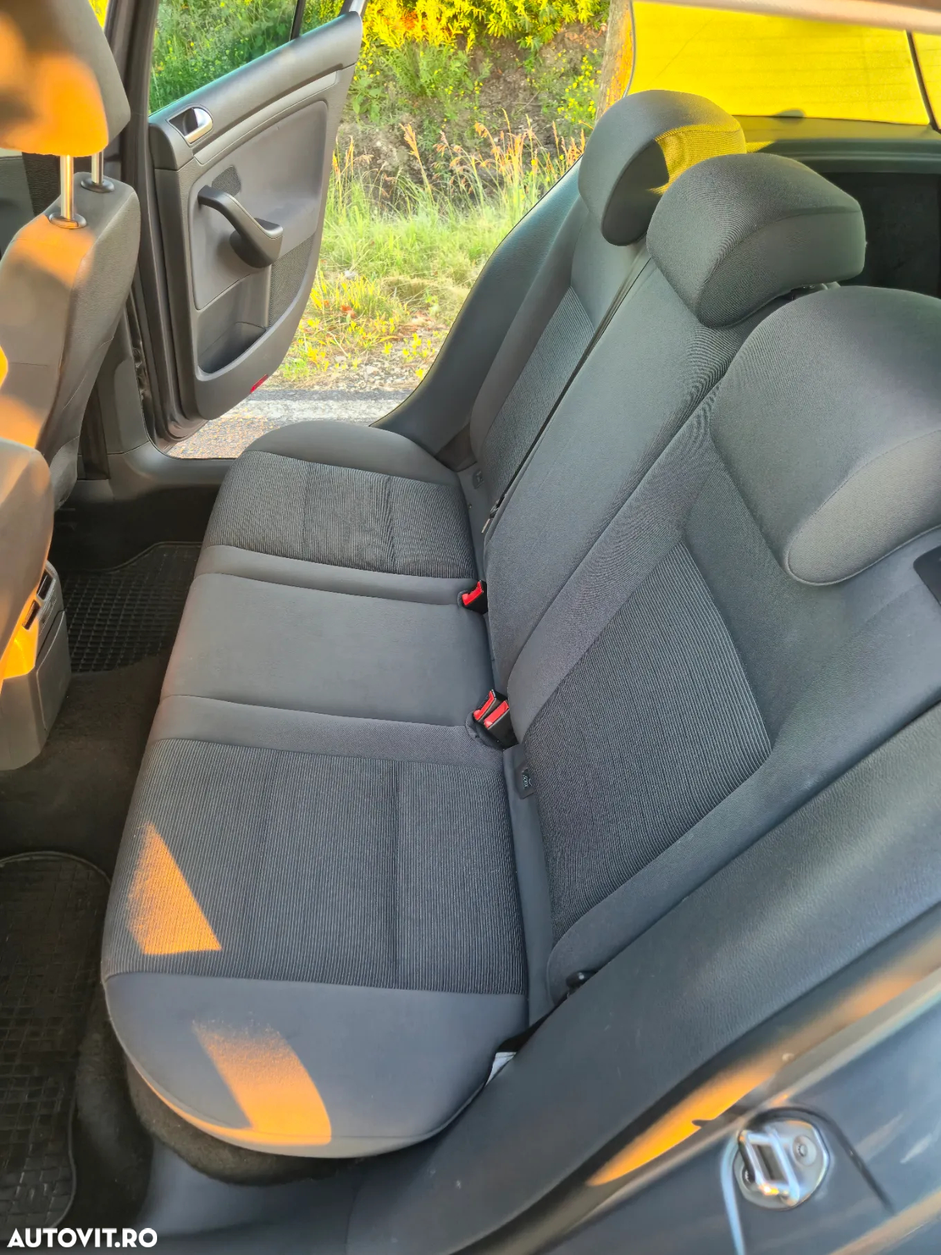 Volkswagen Golf 1.9 TDI Comfortline BlueMotion - 6