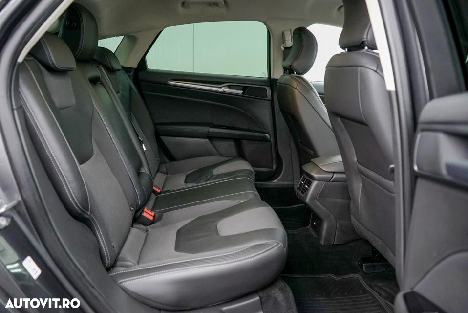 Ford Mondeo 2.0 TDCi Powershift AWD Titanium - 14