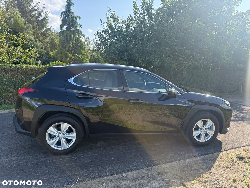 Lexus UX 250h Elegance 2WD - 5