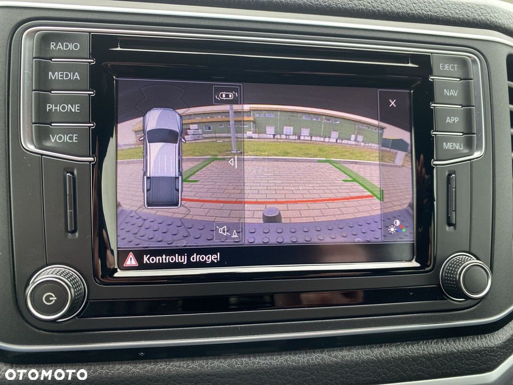 Volkswagen Amarok - 25