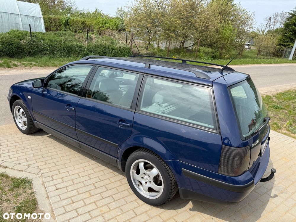 Volkswagen Passat 1.8 Comfortline - 17